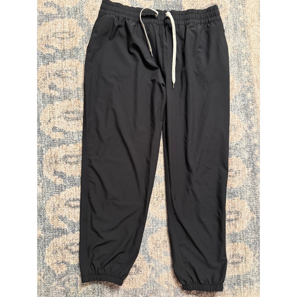Vuori Weekend Jogger in Black Size XL Pristine Condition